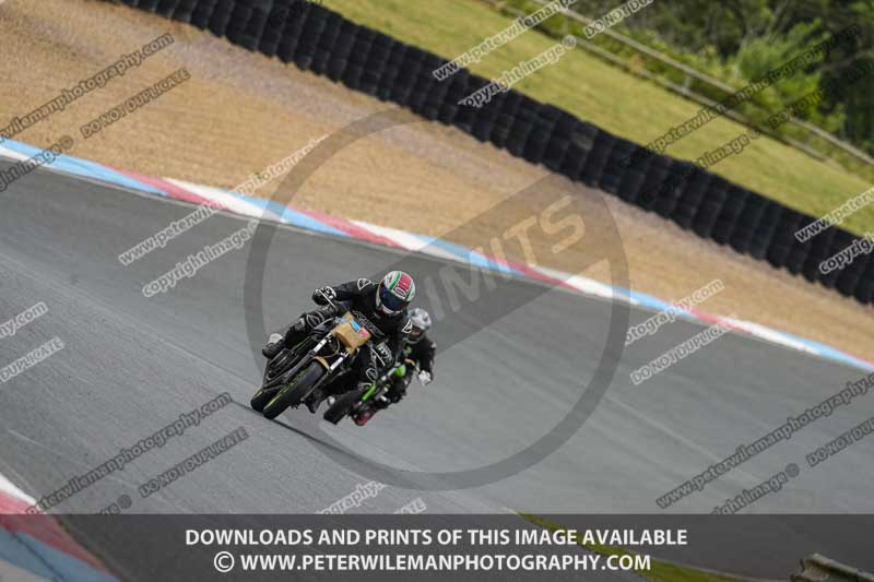 enduro digital images;event digital images;eventdigitalimages;mallory park;mallory park photographs;mallory park trackday;mallory park trackday photographs;no limits trackdays;peter wileman photography;racing digital images;trackday digital images;trackday photos